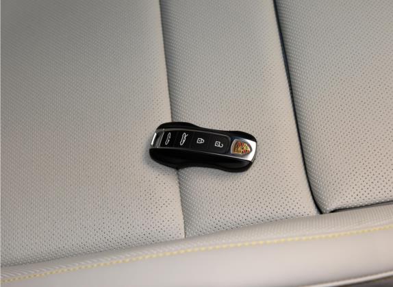 保时捷911 2023款 Targa 4 3.0T 其他细节类   钥匙