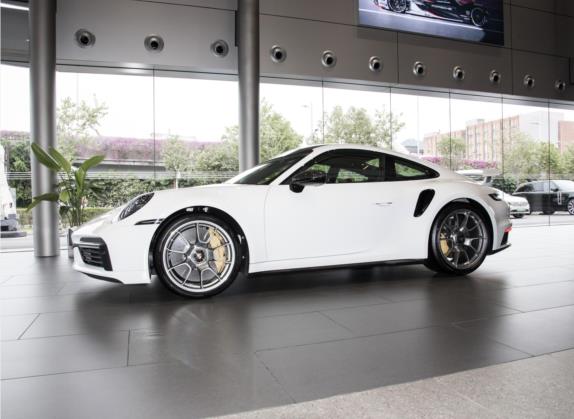 保时捷911 2023款 Turbo S 3.7T 外观   正侧