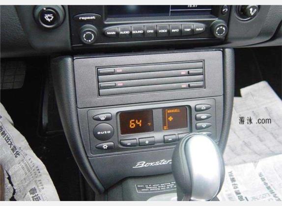 Boxster 2004款 Boxster Cabriolet 2.7L 中控类   中控台