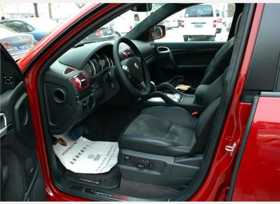 Cayenne 2008款 Cayenne GTS 4.8L 车厢座椅   前排空间