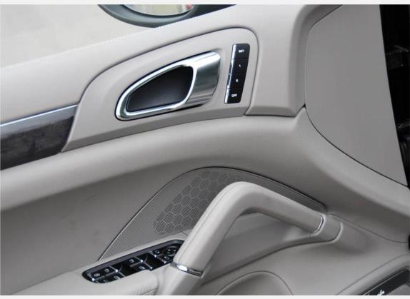 Cayenne 2011款 Cayenne Turbo 4.8T 车厢座椅   门窗控制