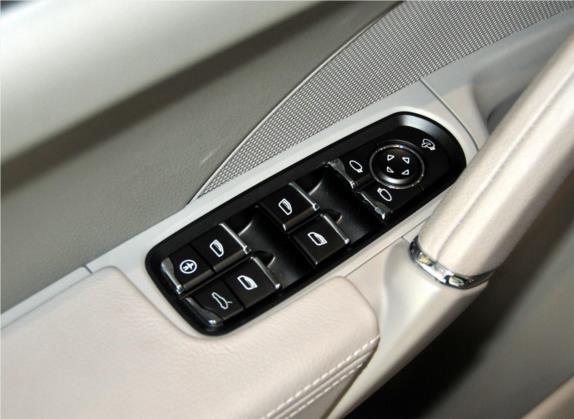 Cayenne 2011款 Cayenne S 4.8L 车厢座椅   门窗控制