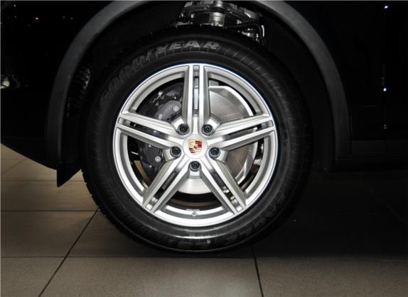 Cayenne 2014款 Cayenne Platinum Edition 3.0T 其他细节类   前轮