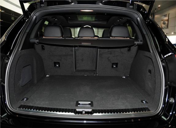 Cayenne 2014款 Cayenne Platinum Edition 3.0T 车厢座椅   后备厢