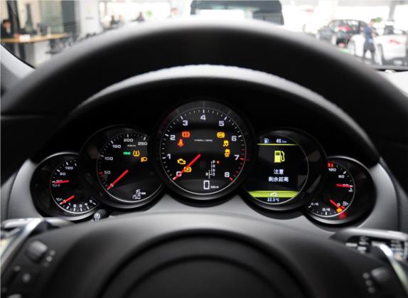 Cayenne 2014款 Cayenne Platinum Edition 3.0T 中控类   仪表盘