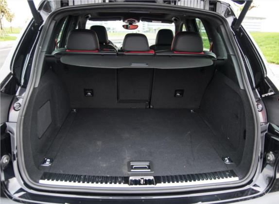 Cayenne 2015款 Cayenne Turbo S 4.8T 车厢座椅   后备厢