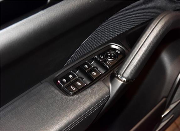 Cayenne 2016款 Cayenne 3.0T 车厢座椅   门窗控制