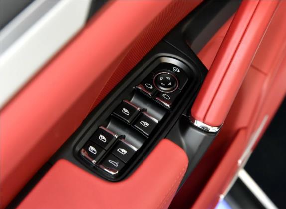 Cayenne 2016款 Cayenne Turbo 4.8T 车厢座椅   门窗控制