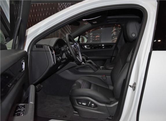 Cayenne 2019款 Cayenne Coupé 3.0T 车厢座椅   前排空间