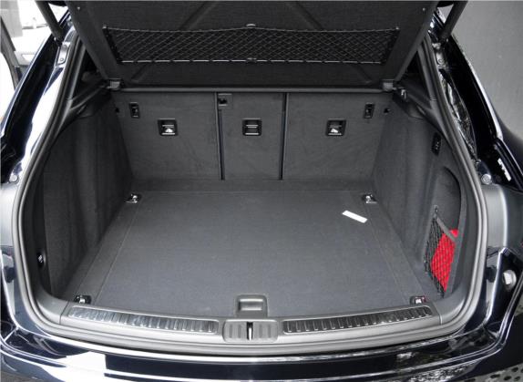 Macan 2014款 Macan Turbo 3.6T 车厢座椅   后备厢