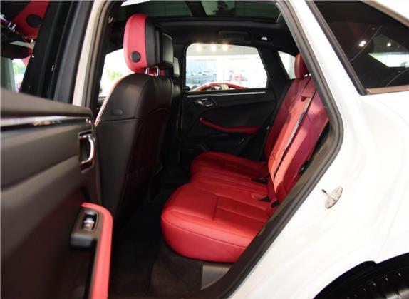 Macan 2016款 Macan 2.0T 车厢座椅   后排空间