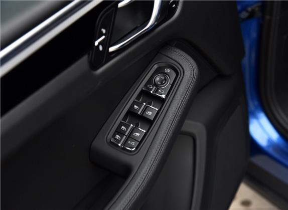 Macan 2016款 Macan S 3.0T 车厢座椅   门窗控制