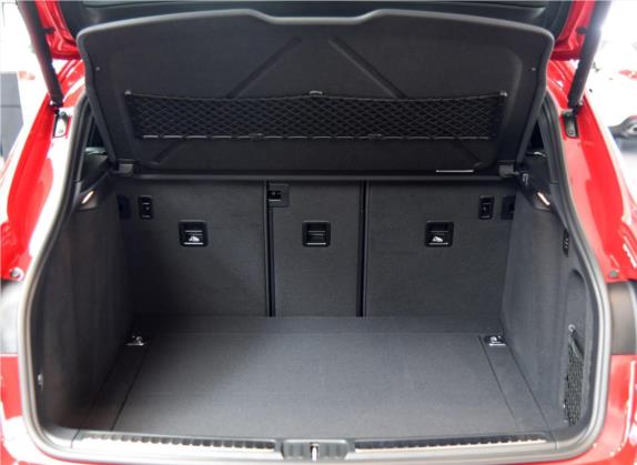 Macan 2017款 Macan GTS 3.0T 车厢座椅   后备厢
