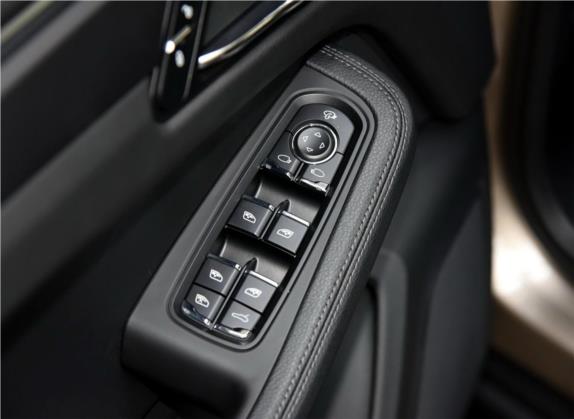 Macan 2017款  Macan 2.0T 车厢座椅   门窗控制
