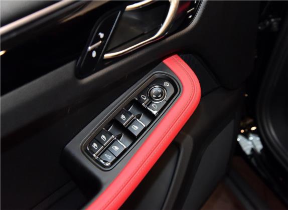 Macan 2017款  Macan S 3.0T 车厢座椅   门窗控制