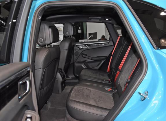 Macan 2021款 Macan S 3.0T 车厢座椅   后排空间