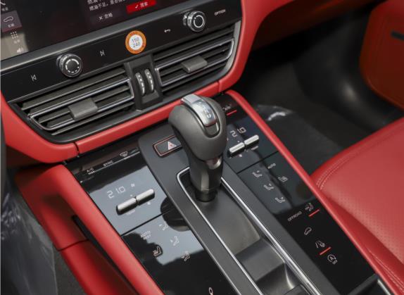 Macan 2022款 Macan S 2.9T 中控类   挡把