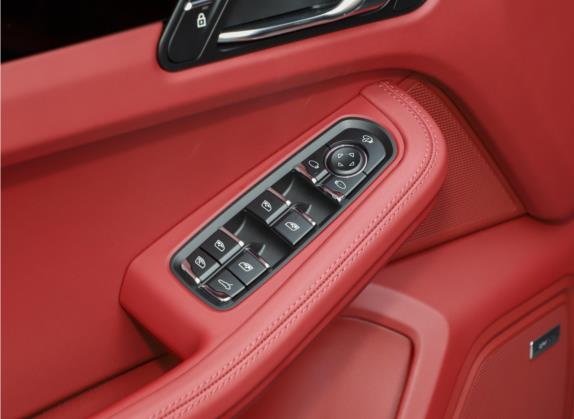 Macan 2022款 Macan S 2.9T 车厢座椅   门窗控制