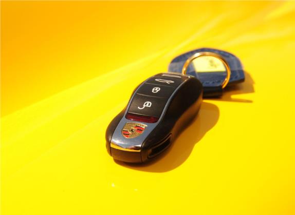 Cayman 2013款 Cayman S 3.4L 其他细节类   钥匙