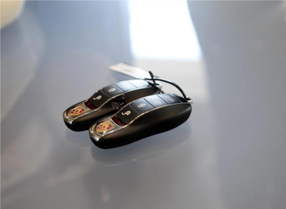 Cayman 2014款 Cayman GTS 3.4L 其他细节类   钥匙