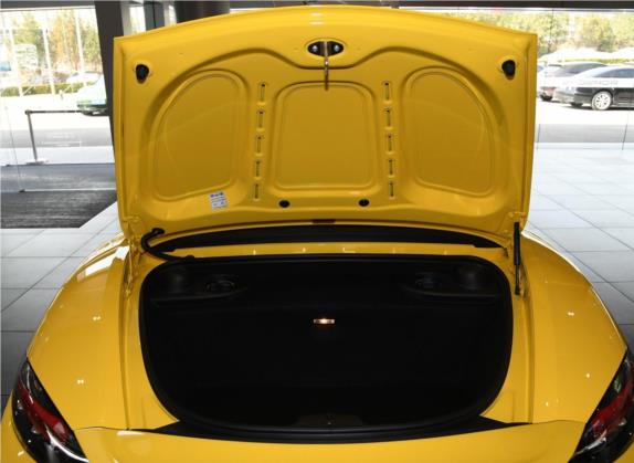 保时捷718 2019款 Boxster T 2.0T 车厢座椅   后备厢