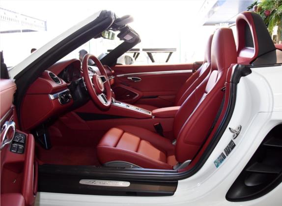 保时捷718 2020款 Boxster S 2.5T 车厢座椅   前排空间