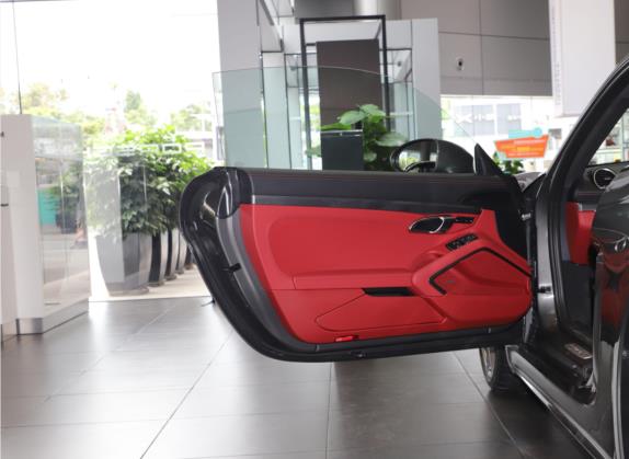 保时捷718 2022款 Cayman S 2.5T 车厢座椅   前门板