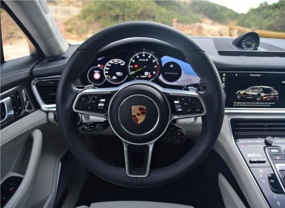 Panamera新能源 2018款 Panamera Turbo S E-Hybrid Sport Turismo 4.0T 中控类   驾驶位