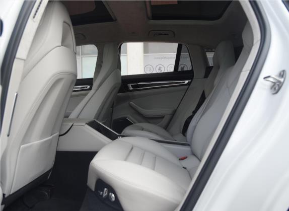 Panamera新能源 2018款 Panamera Turbo S E-Hybrid Sport Turismo 4.0T 车厢座椅   后排空间
