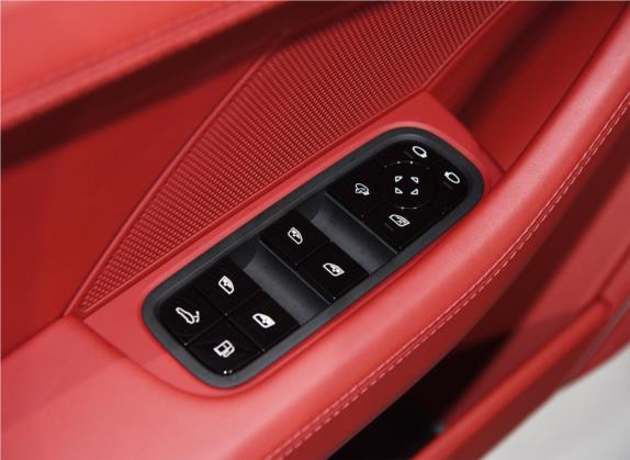 Panamera新能源 2021款 Panamera 4S E-Hybrid 行政加长版 2.9T 车厢座椅   门窗控制