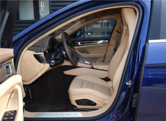 Panamera新能源 2021款 Panamera Turbo S E-Hybrid 行政加长版 4.0T 车厢座椅   前排空间