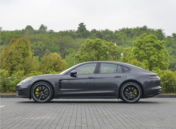 Panamera新能源 2022款 Panamera 4 E-Hybrid 2.9T 外观   正侧