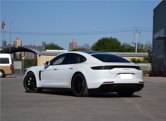 Panamera新能源 2023款 Panamera 4 E-Hybrid 铂金版 2.9T 外观   斜后