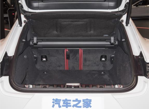 Panamera新能源 2023款 Panamera 4S E-Hybrid 行政加长版 2.9T 车厢座椅   后备厢