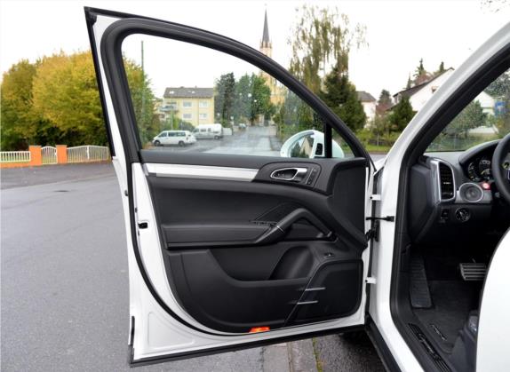 Cayenne新能源 2015款 Cayenne S E-Hybrid 3.0T 车厢座椅   前门板