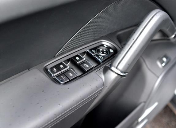 Cayenne新能源 2015款 Cayenne S E-Hybrid 3.0T 车厢座椅   门窗控制