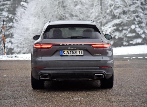 Cayenne新能源 2019款 Cayenne E-Hybrid 2.0T 外观   正后