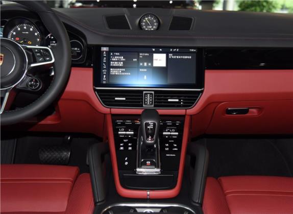 Cayenne新能源 2020款 Cayenne E-Hybrid 2.0T 中控类   中控台