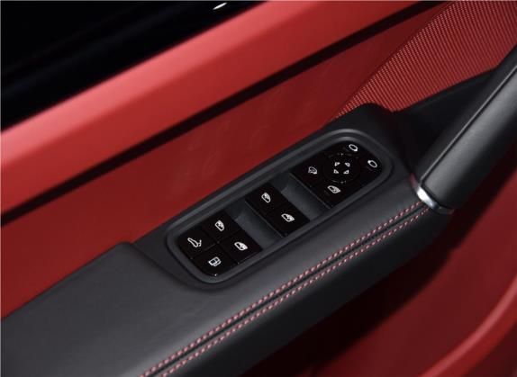 Cayenne新能源 2020款 Cayenne E-Hybrid 2.0T 车厢座椅   门窗控制