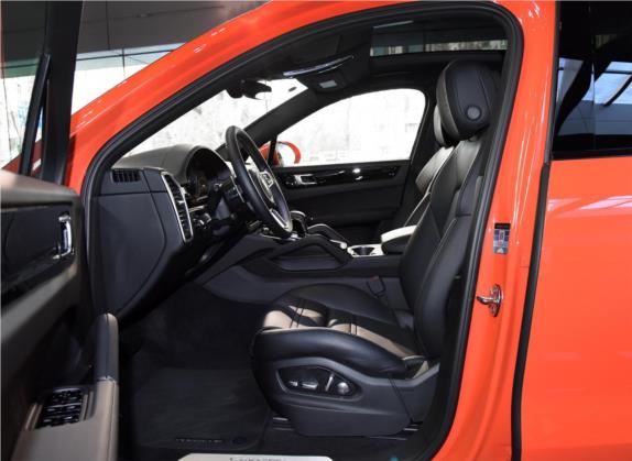 Cayenne新能源 2021款 Cayenne E-Hybrid Coupé 2.0T 车厢座椅   前排空间