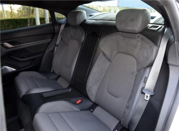 Taycan 2019款 Taycan Turbo S 车厢座椅   后排空间