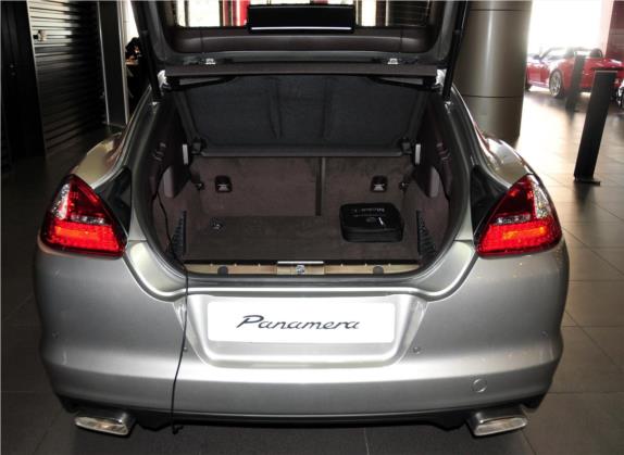 Panamera 2010款 Panamera 3.6L 车厢座椅   后备厢