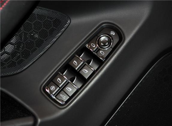 Panamera 2012款 Panamera GTS 4.8L 车厢座椅   门窗控制