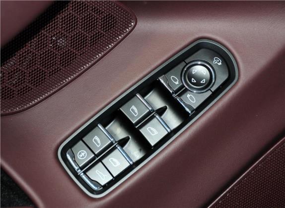 Panamera 2012款 Panamera S Hybrid 3.0T 车厢座椅   门窗控制