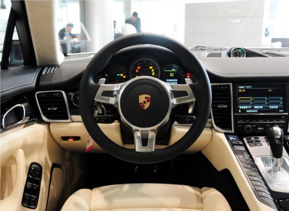 Panamera 2012款 Panamera Turbo S 4.8T 中控类   驾驶位