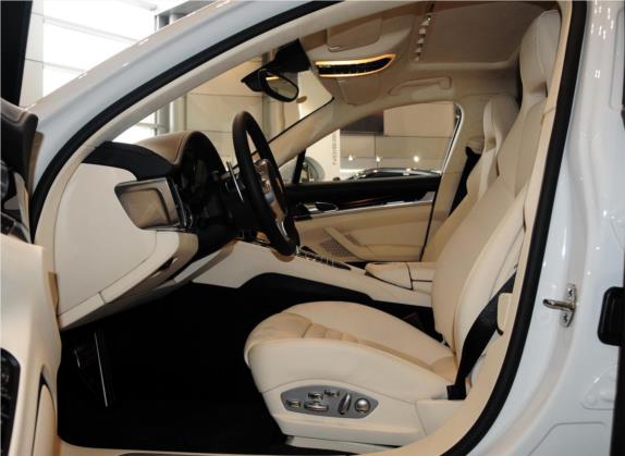 Panamera 2012款 Panamera Turbo S 4.8T 车厢座椅   前排空间