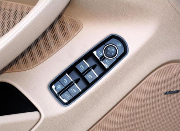 Panamera 2013款 Panamera Platinum Edition 3.6L 车厢座椅   门窗控制