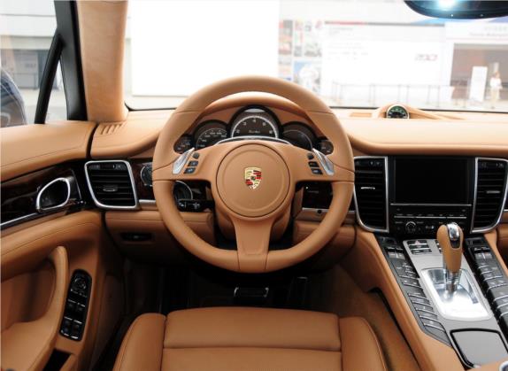 Panamera 2014款 Panamera Turbo Executive 4.8T 中控类   驾驶位