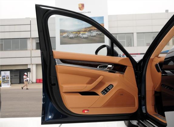 Panamera 2014款 Panamera Turbo Executive 4.8T 车厢座椅   前门板