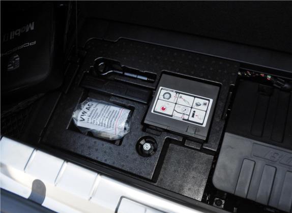 Panamera 2014款 Panamera 4 Executive 3.0T 其他细节类   备胎